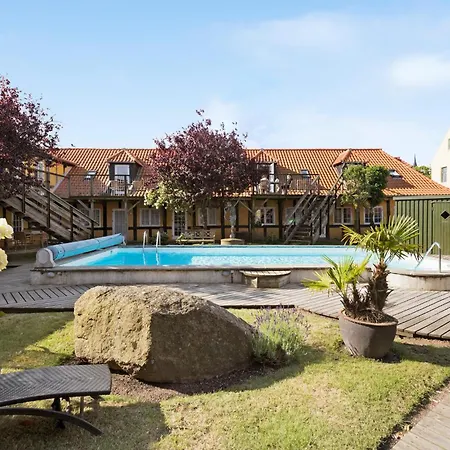 Gorgeous In With Wifi *